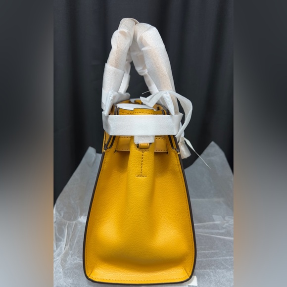 Michael Kors Women's Hamilton Medium Top Zip Leather Satchel (Golden Rod)    NWT - Picture 16 of 16